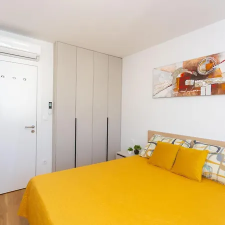 Jugo Apartamento *